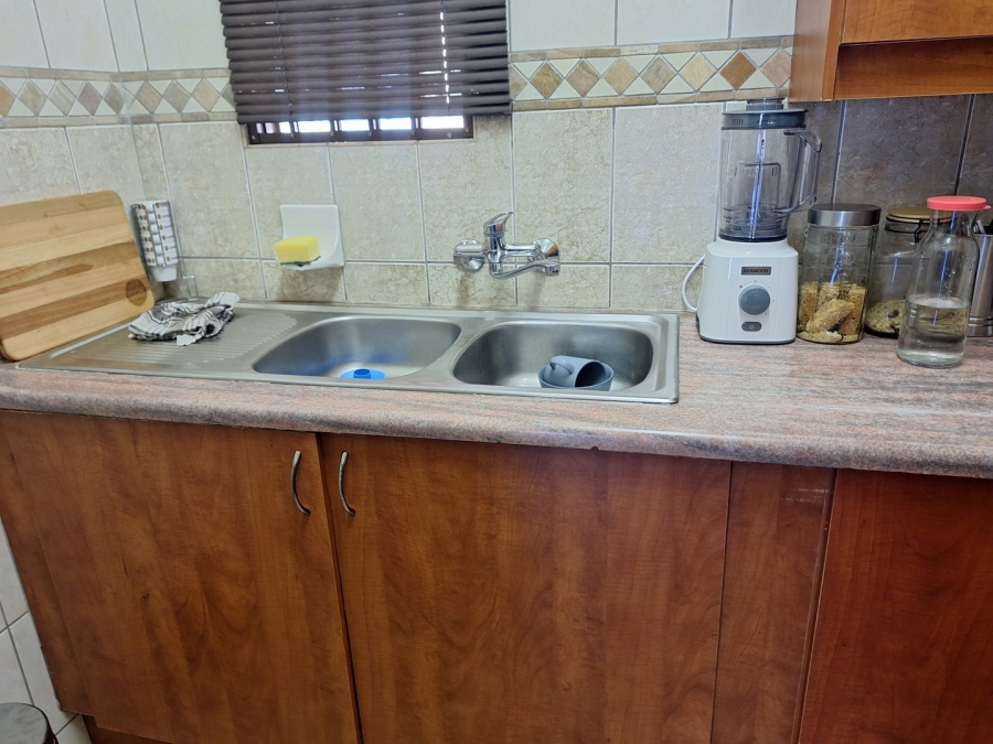 2 Bedroom Property for Sale in Potchefstroom North West